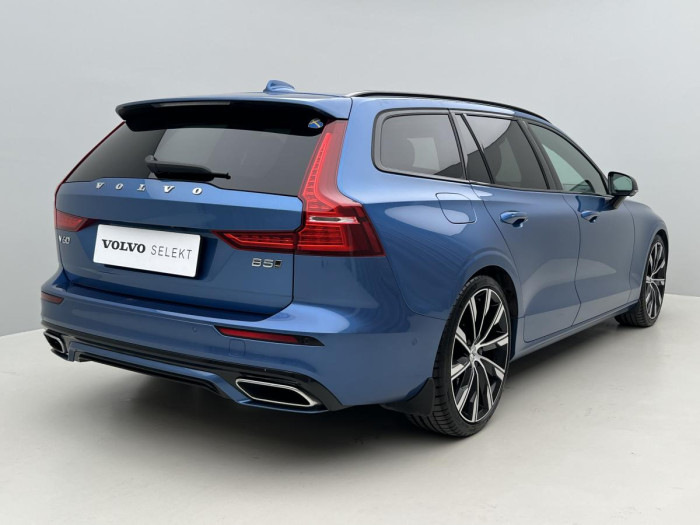 Volvo V60 B5 AWD R-DESIGN AUT 1.maj.