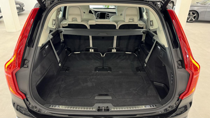 Volvo XC90 B5 AWD ULTIMATE AUT REZERVACE