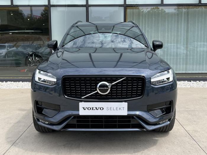 Volvo XC90 B5 AWD R-DESIGN 7MÍSTNÁ Aut