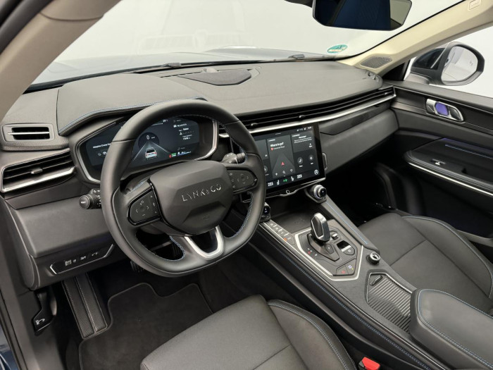 Lynk & Co 01 PHEV DCT AUT 1.maj. REZERVACE