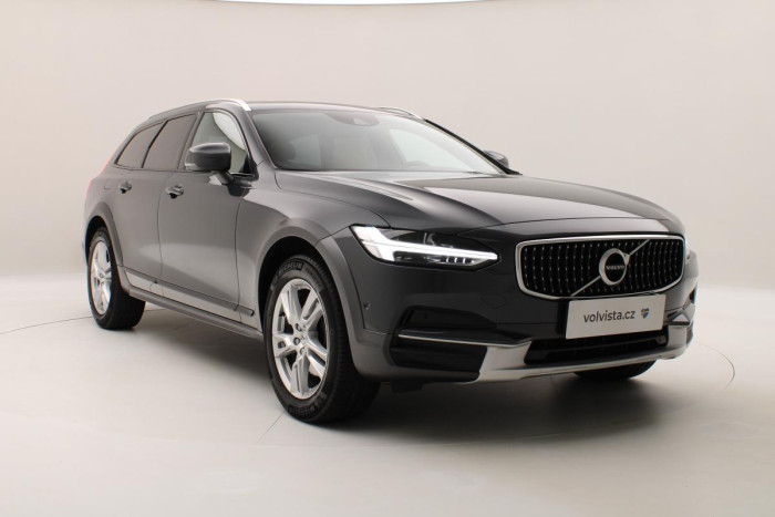 Volvo V90 CC D4 AWD MOMENTUM REZERVACE 2.0 d CC CC Momentum