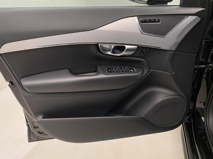 Volvo XC90 D5 AWD INSCRIPTION AUT CZ 2.0 d