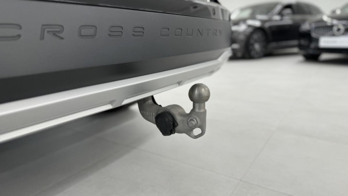 Volvo V90 CROSS COUNTRY B5 REZERVACE