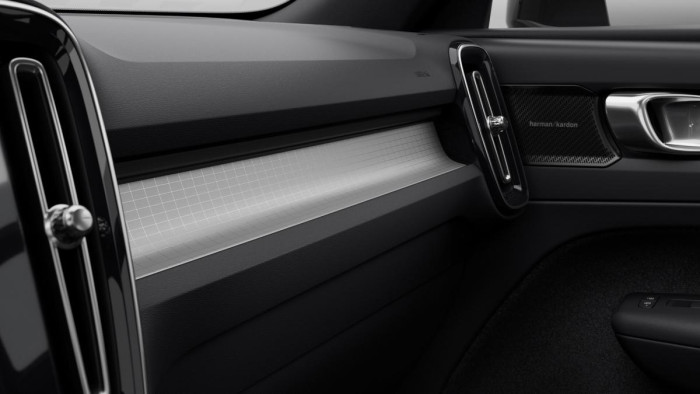 Volvo XC40 B3 AUT DARK PLUS 2.0 Plus