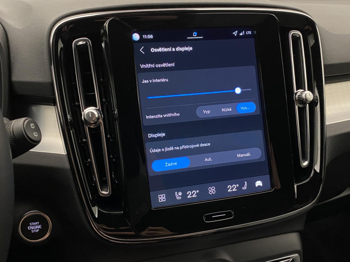 Volvo XC40 B3 AUT PLUS BLACK EDITION