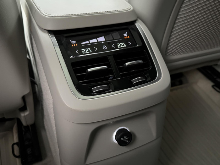 Volvo XC90 T8 AWD RECHARGE INSCRIPTION