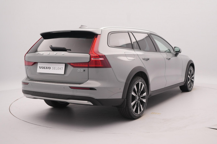 Volvo V60 CC B5 AWD PLUS BRIGHT 1.maj