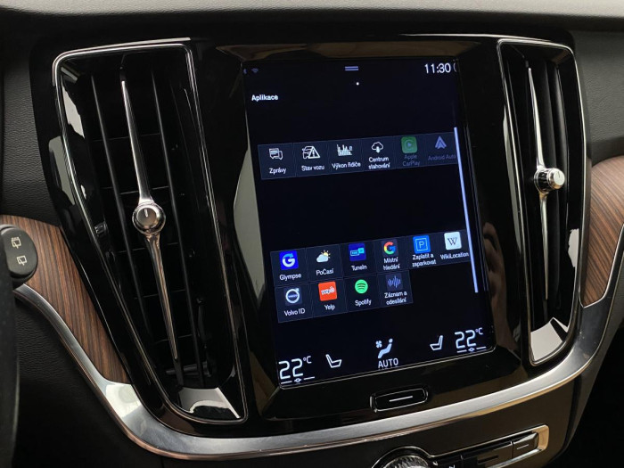 Volvo V60 D3 MOMENTUM NAVIGACE REZERVACE 2.0 d Momentum