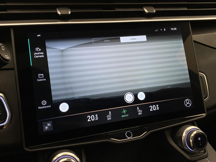 Lynk & Co 01 PHEV DCT AUT 1.maj