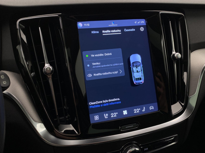 Volvo V60 T8 AWD RECHARGE DARK PLUS CZ