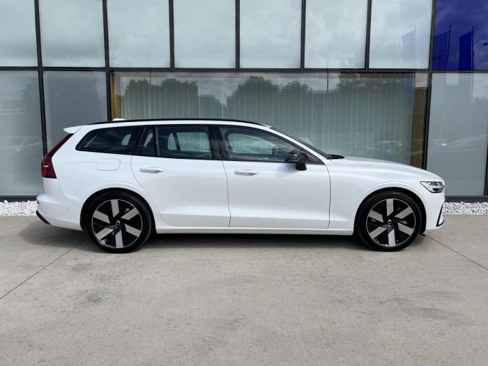 Volvo V60 T6 AWD RECHARGE AUT DARK ULTRA