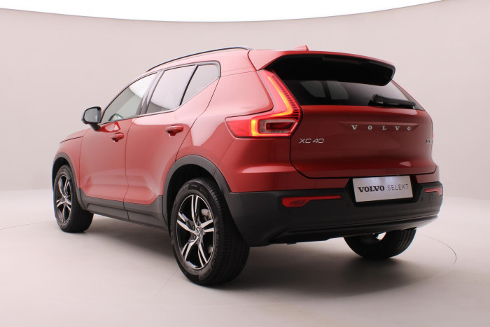 Volvo XC40 B3 DARK PLUS AUT CZ