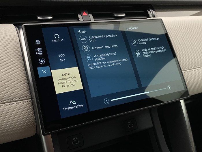 Land Rover Discovery Sport D200 SE DYNAMIC AWD CZ 1.maj 2.0 d SE Dynamic