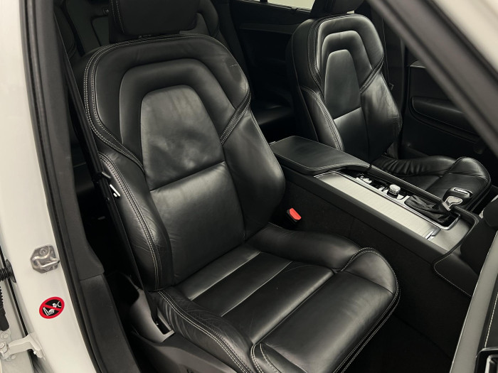 Volvo XC90 D5 AWD INSCRIPTION AUT 2.0 d