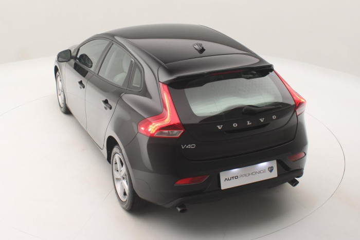 Volvo V40 D3 NAVIGACE AUT REZERVACE 2.0 d
