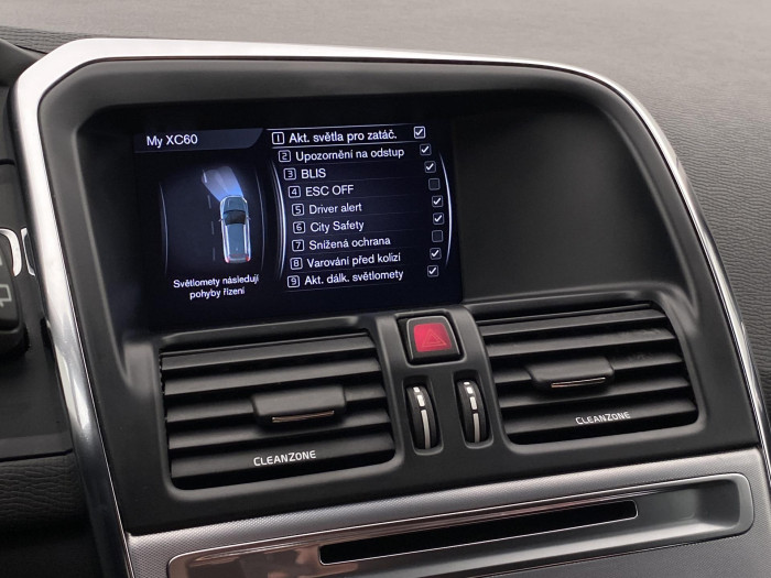 Volvo XC60 D4 AWD MOMENTUM AUT 2.4 d Momentum