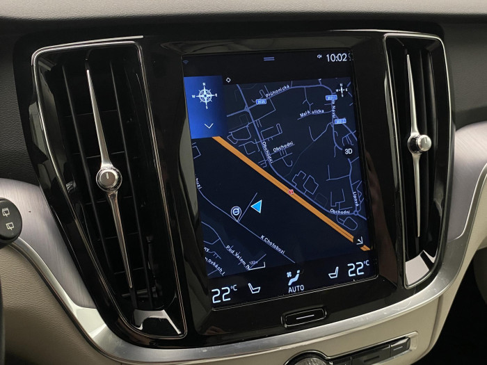 Volvo V60 D3 MOMENTUM PRO REZERVACE 2.0 d Momentum