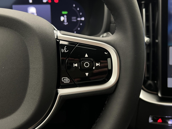 Volvo XC90 T8 AWD RECHARGE DARK PLUS AUT