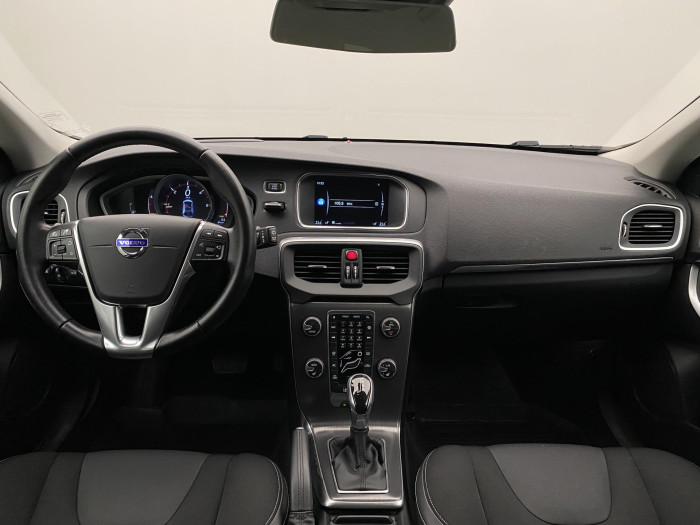 Volvo V40 D3 MOMENTUM AUT 2.0 d Momentum