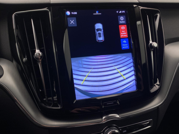 Volvo XC60 B4 AWD CORE AUT CZ