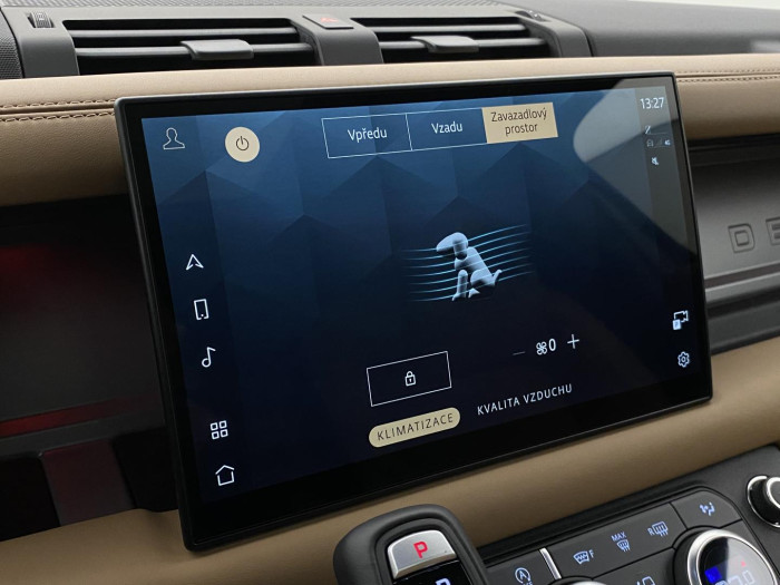 Land Rover Defender 110 D300 X AWD REZERVACE 3.0 d