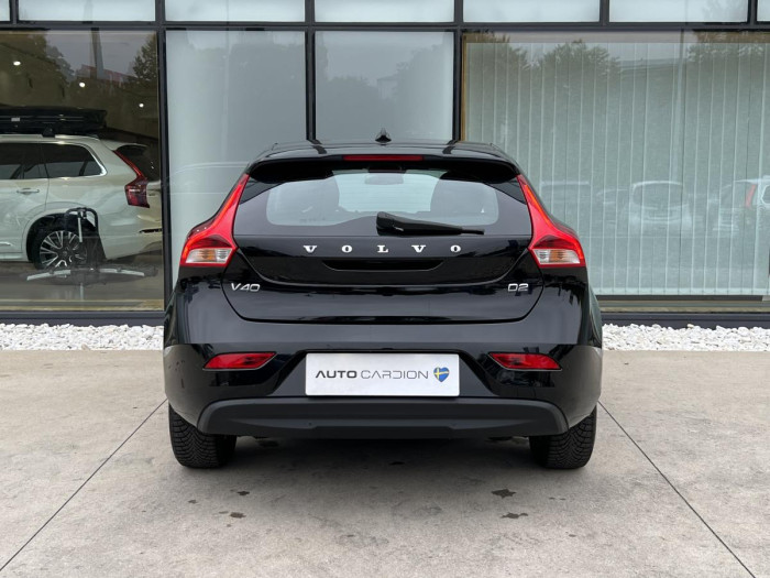 Volvo V40 D2 NAVIGACE 1.maj. 2.0 d