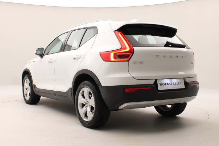 Volvo XC40 T3 MOMENTUM AUT CZ REZERVACE 1.5 Momentum