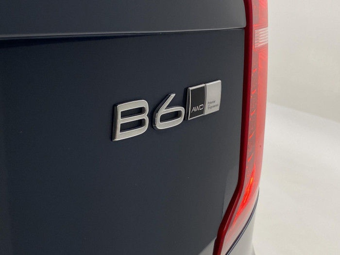 Volvo XC90 B6 AWD BRIGHT PLUS REZERVACE