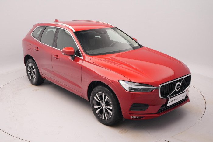 Volvo XC60 B4 AWD MOMENTUM PRO CZ 1.maj 2.0 Momentum