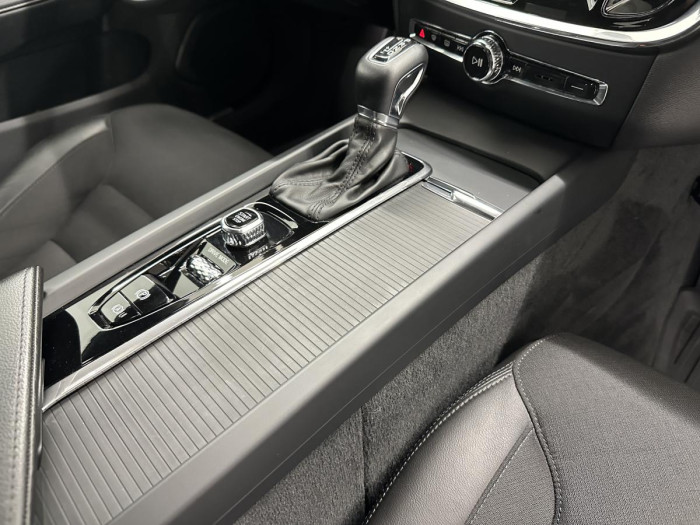 Volvo V60 T5 MOMENTUM POLESTAR REZERVACE 2.0 Momentum