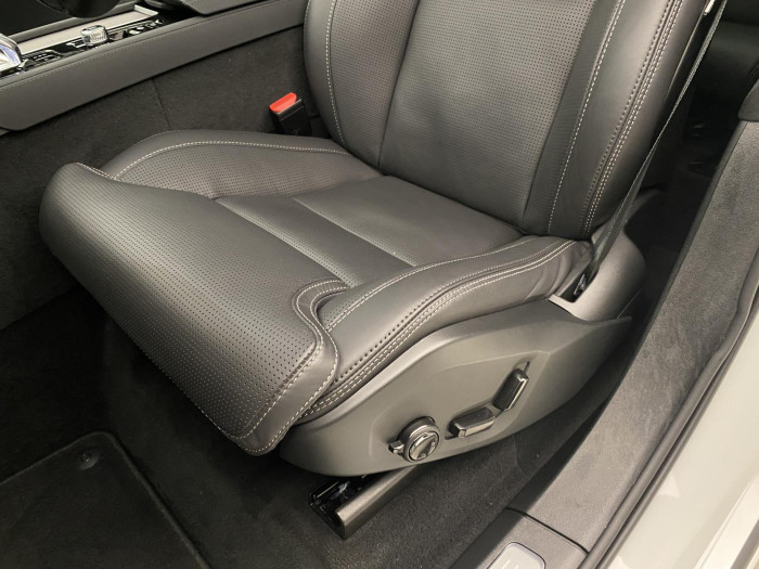 Volvo XC90 T8 AWD RECHARGE DARK REZERVACE