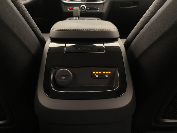 Volvo V90 T6 AWD PLUG-IN BRIGHT PLUS