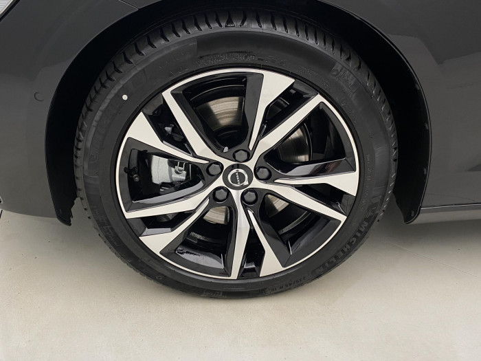 Volvo V60 B4 AUT DARK ULTRA