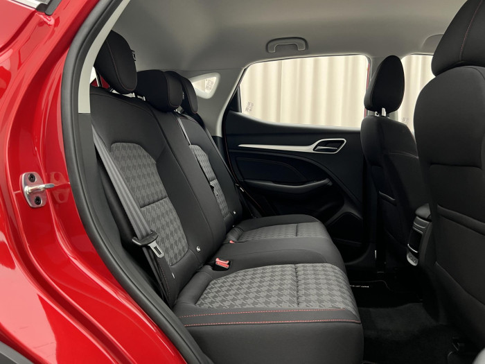 MG ZS 1.5 ESSENTIAL PLUS CZ 1.maj.