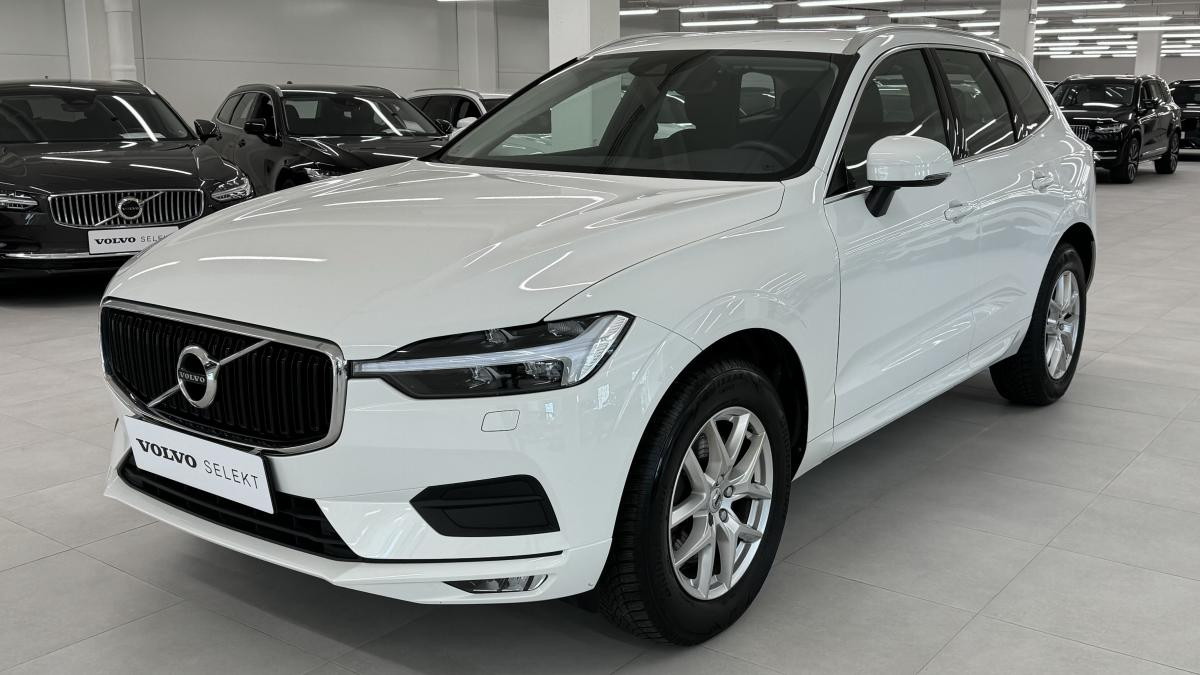 Volvo XC60 B4 MOMENTUM AUT 2.0 Momentum