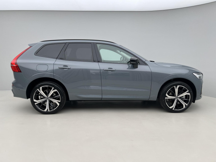 Volvo XC60 B5 AWD ULTIMATE DARK AUT 1.maj