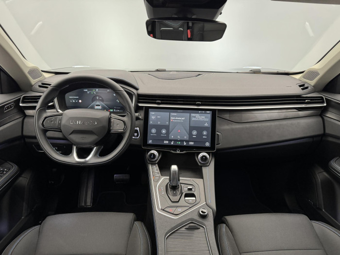 Lynk & Co 01 PHEV DCT AUT 1.maj