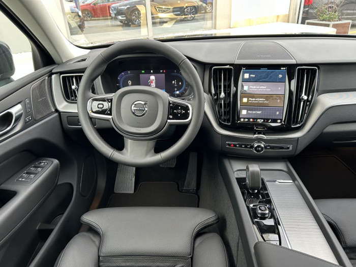 Volvo XC60 B5 AWD AUT DARK PLUS 2.0 Plus