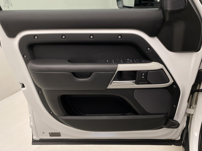 Land Rover Defender P400 X-DYNAMIC HSE AWD AUT CZ 3.0 Dynamic