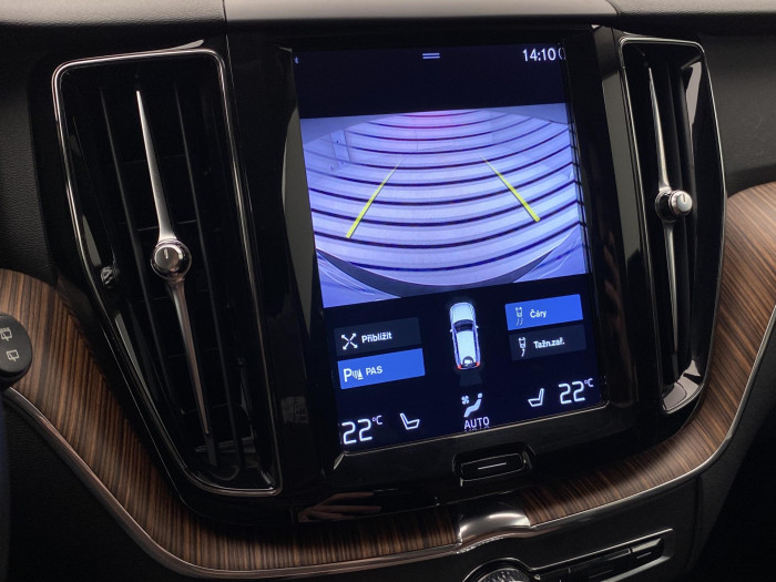 Volvo XC60 D3 AWD MOMENTUM AUT CZ 2.0 d Momentum