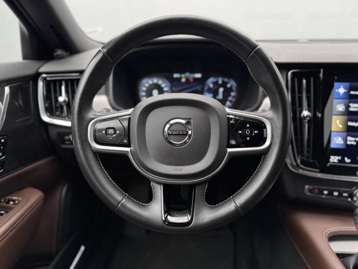Volvo V90 CC D5 AWD PRO CZ REZERVACE 2.0 d CC CC