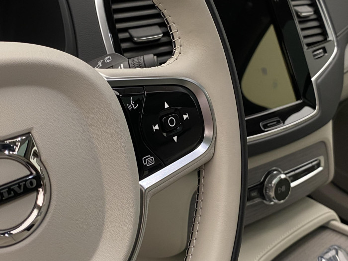 Volvo XC90 B5 AWD BRIGHT ULTRA REZERVACE