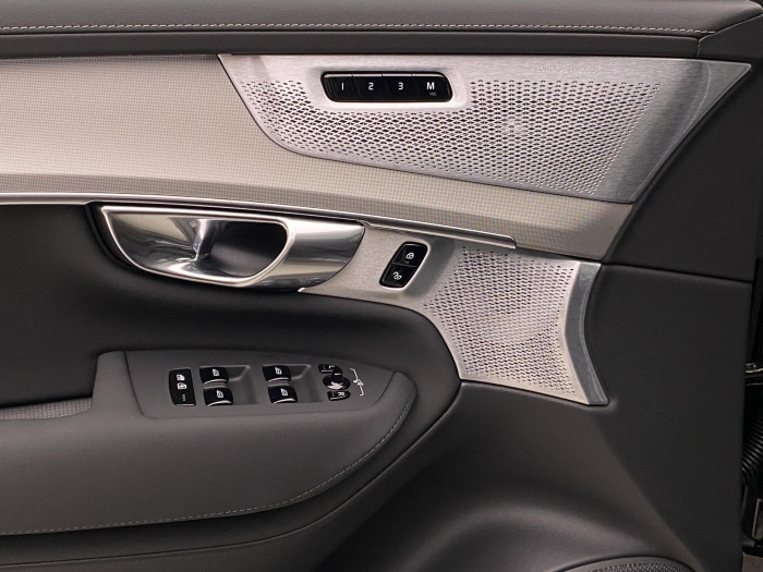 Volvo XC90 B5 AWD BLACK EDITION PLUS 7m