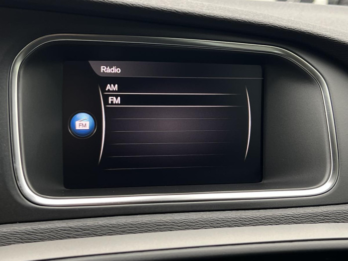 Volvo V40 D2 NAVIGACE 1.maj. 2.0 d