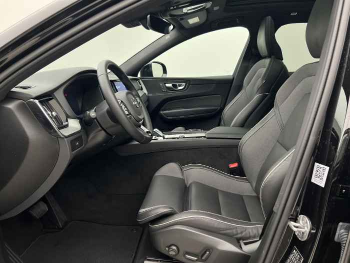 Volvo XC60 B5 AWD BLACK EDITION PLUS AUT