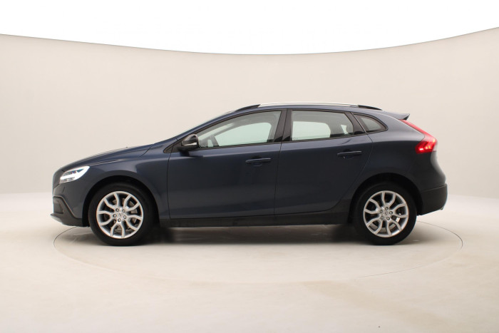 Volvo V40 CC T3 MOMENTUM AUT CZ NAVIGACE 1.5 CC CC Momentum