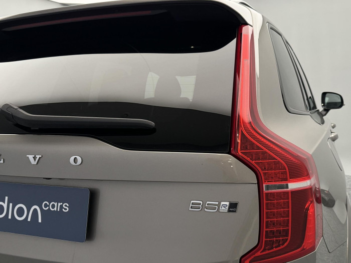 Volvo XC90 B5 AWD R-DESIGN AUT CZ