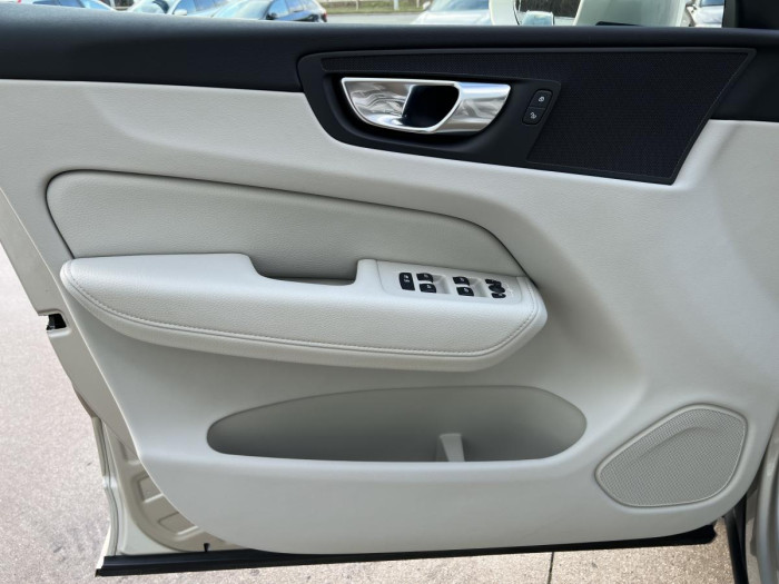 Volvo XC60 T6 AWD RECHARGE INSCRIPTION