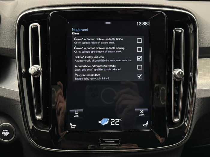 Volvo XC40 T3 MOMENTUM CZ 1.maj. 1.5 Momentum