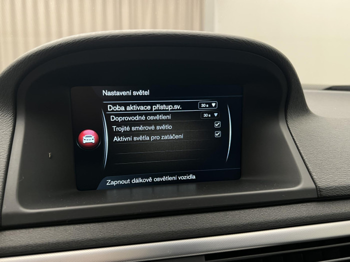 Volvo XC70 D4 AWD NAVIGACE AUT CZ 2.4 d